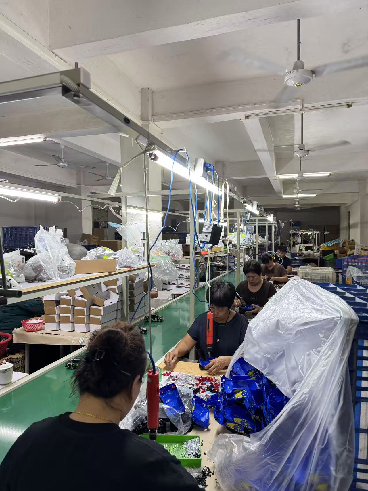 Jiayi Toys assembly line in Shantou